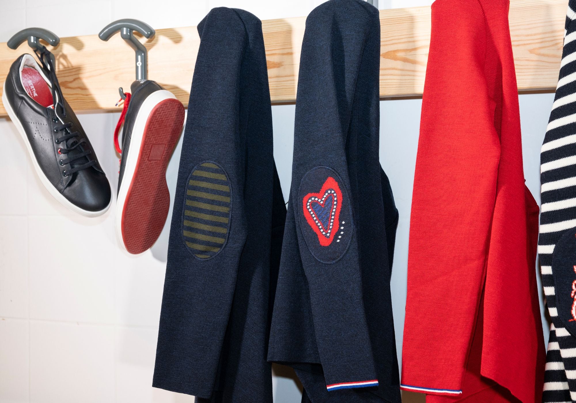 Pulls et sneakers Berthe Aux Grands Pieds Desktop