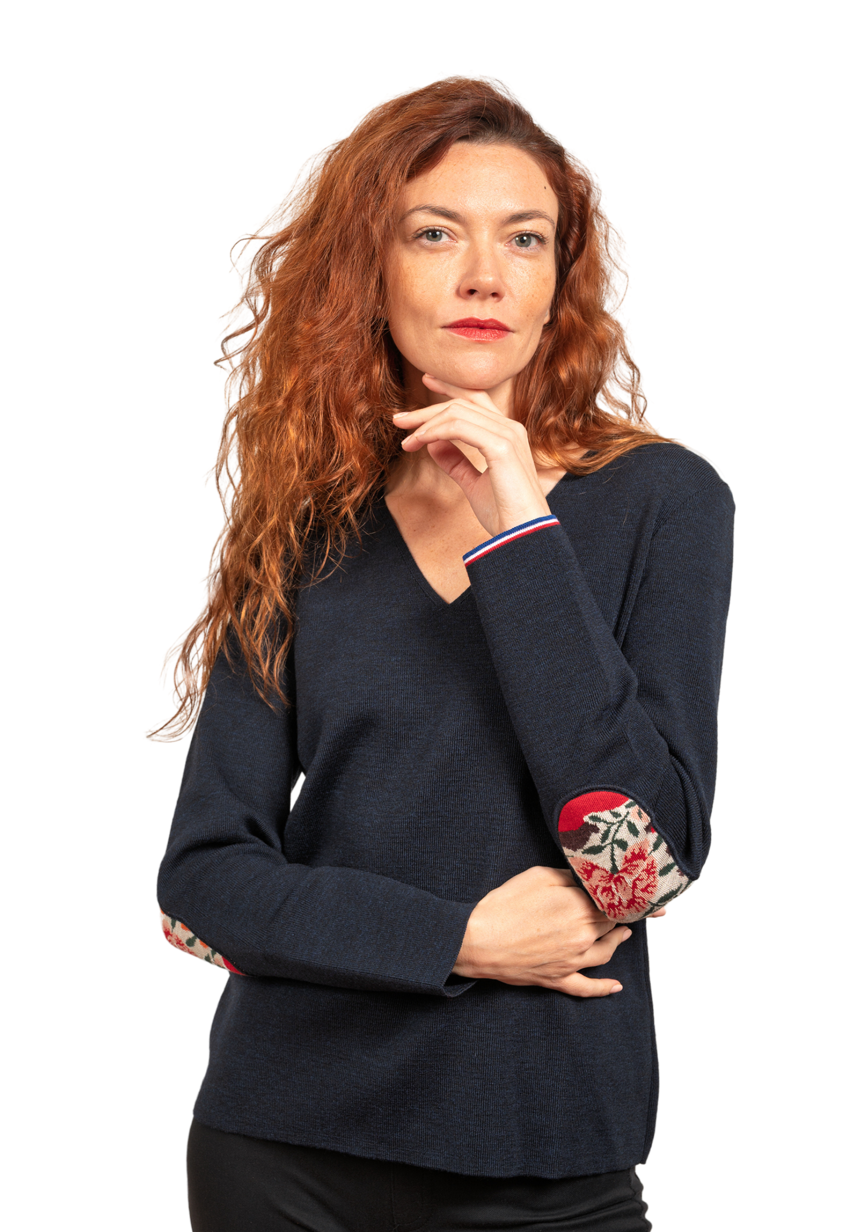 Pull femme col V Berthe Marine à coudières Pivoines