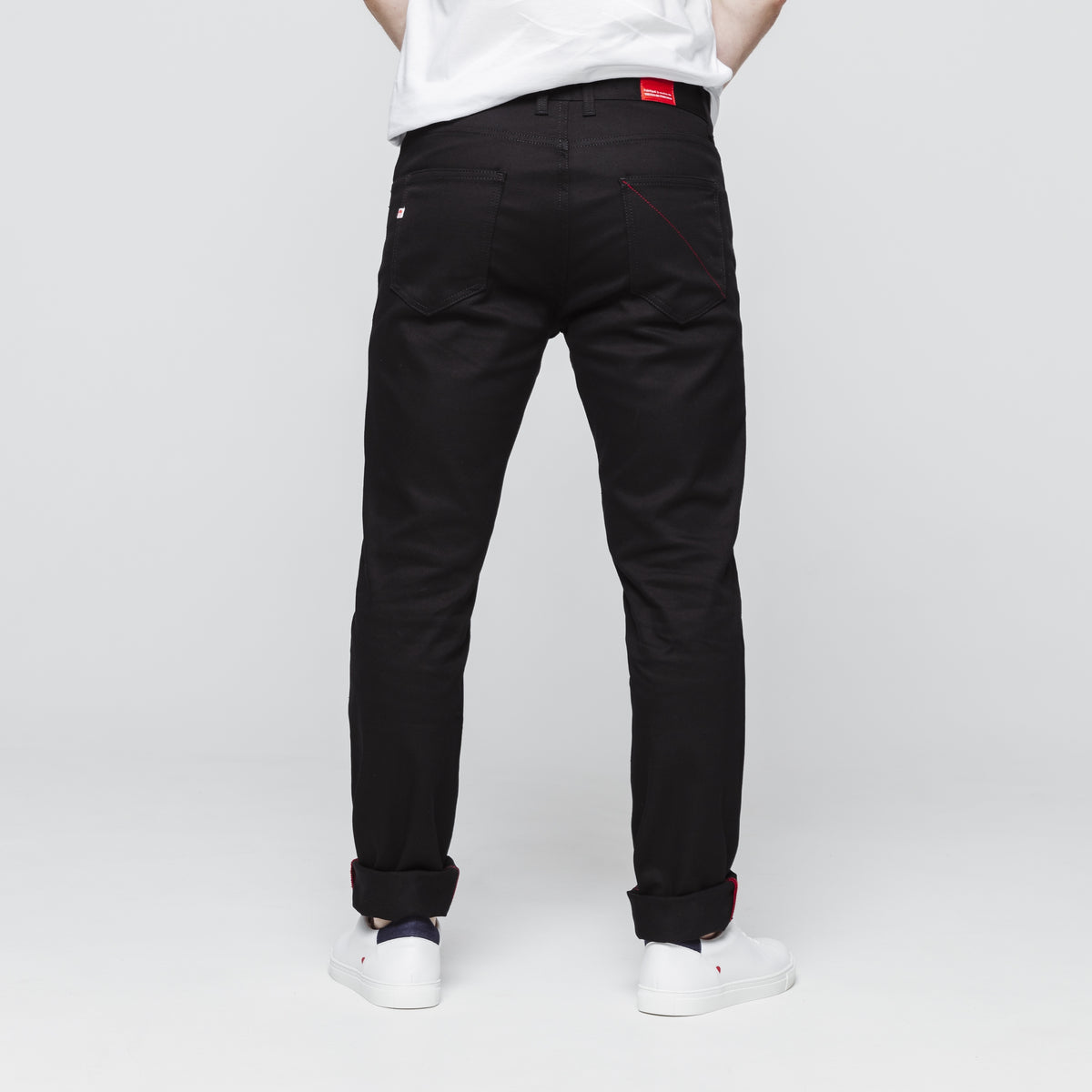 Jean ajusté 103 SuperDenim Flex noir