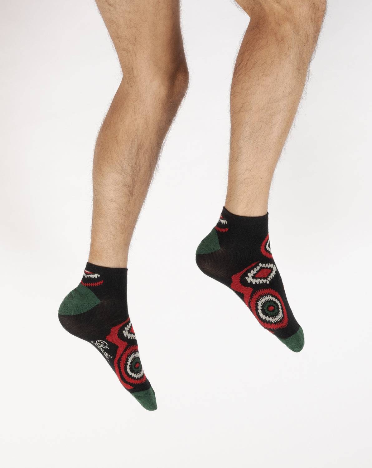 Men's cotton sports socks with geometric graphics