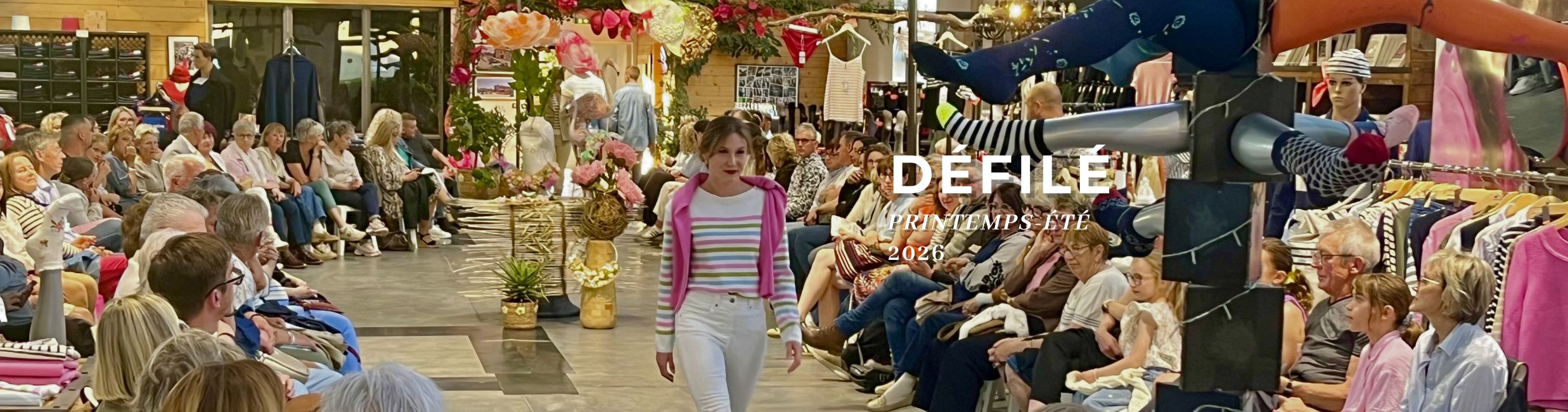 Défilé de mode collection printemps-été de la Manufacture Perrin